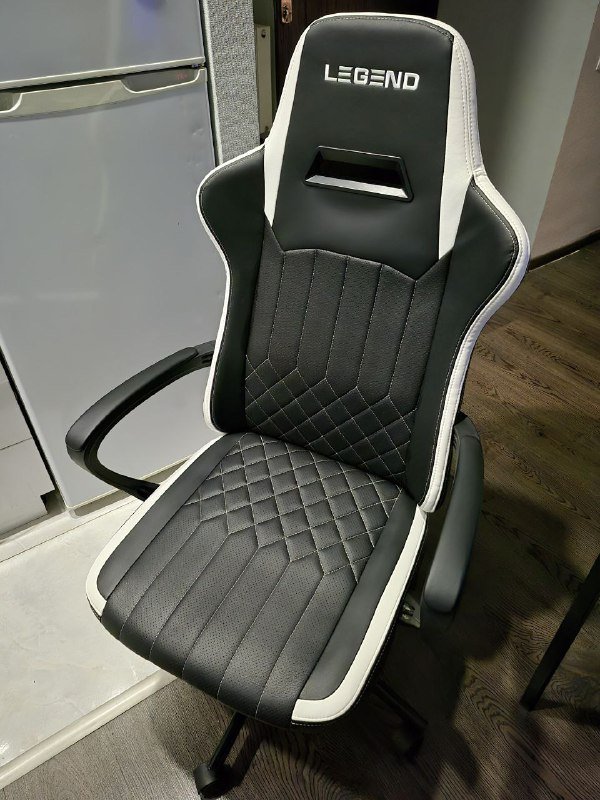 Два рабочих стола 120x60 см 3