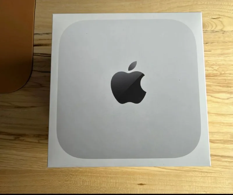Apple Mac Mini M4 Desktop Computer 1