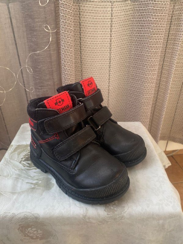 Немецкие утеплённые ботинки ортопедические размер 25