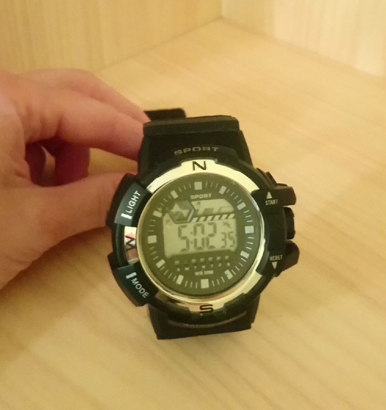 Электронные наручные часы