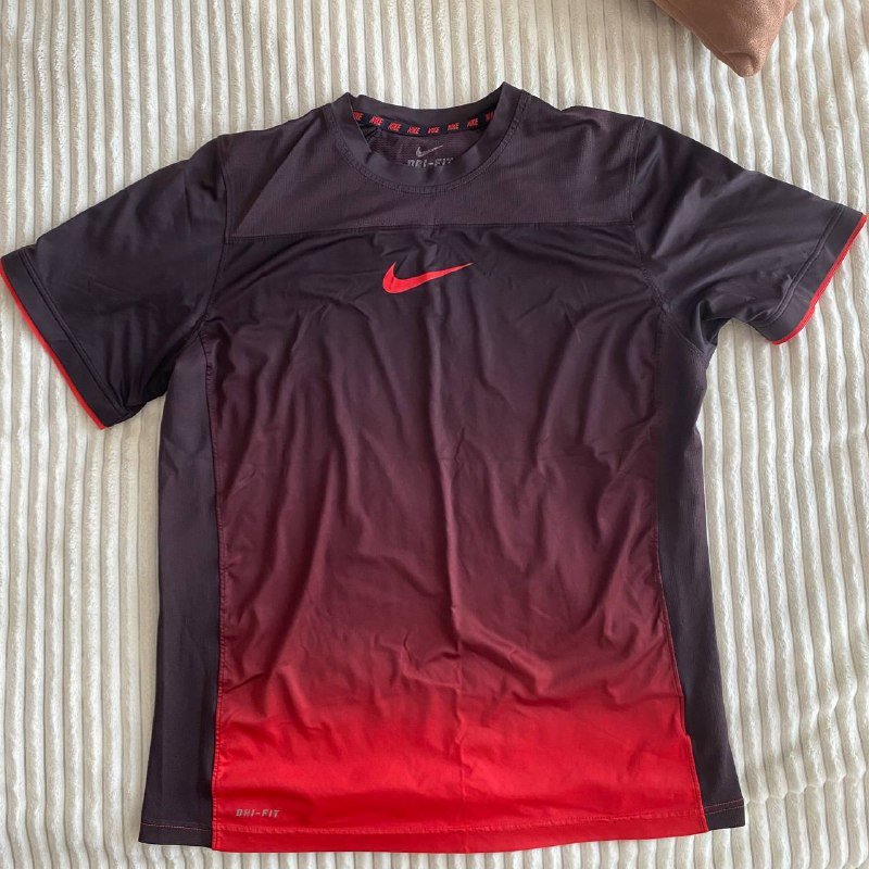 Наушники, футболка Nike, свитшот Reebok, микрофоны, фиксатор голеностопа, кенгуру держатель, манеж детский 2