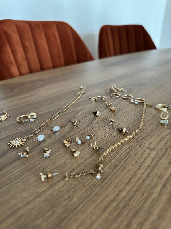 Бижутерия в золотом цвете 2