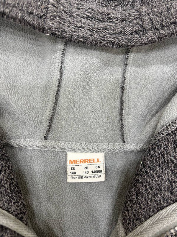 Кофта Merrell, штаны LS WAIKIKI, школьный пиджак 2