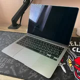 MacBook Air M1 8/256 2