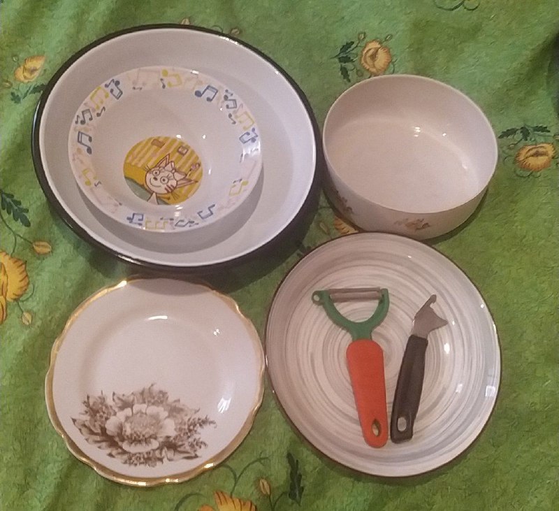 тарелки, пиалы, чашки, блюдца, чайный набор, кастрюля, сушка, подставка, бокалы 5