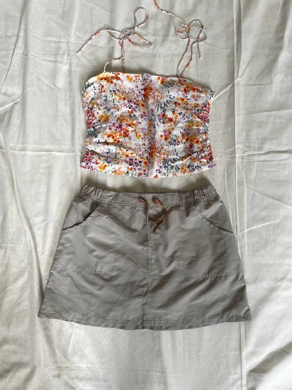 Юбка бежевая, топ лен цветной