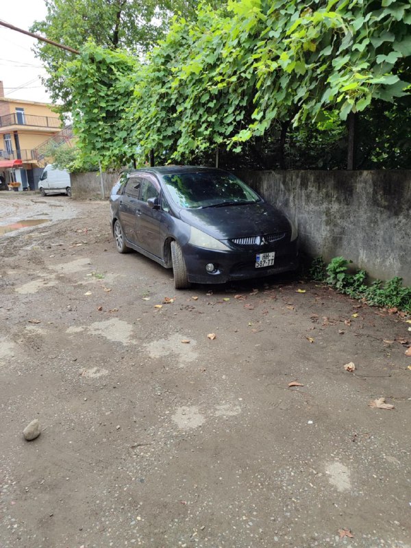Mitsubishi car 2006 Gaz benzin 1