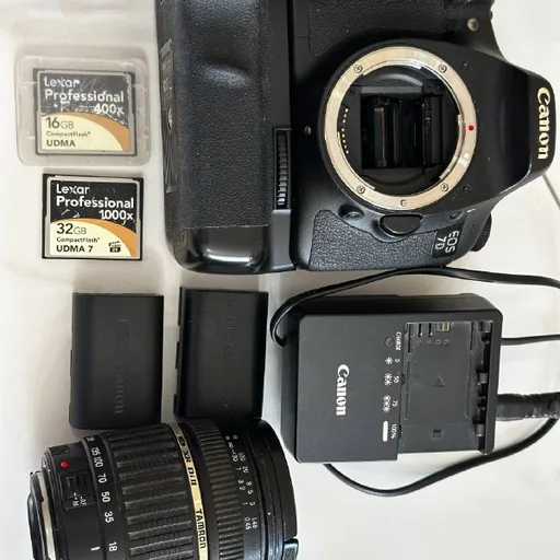 Canon EOS 7D, Tamron 18-200mm, Sony a7s, микрофон, 2 аккумулятора