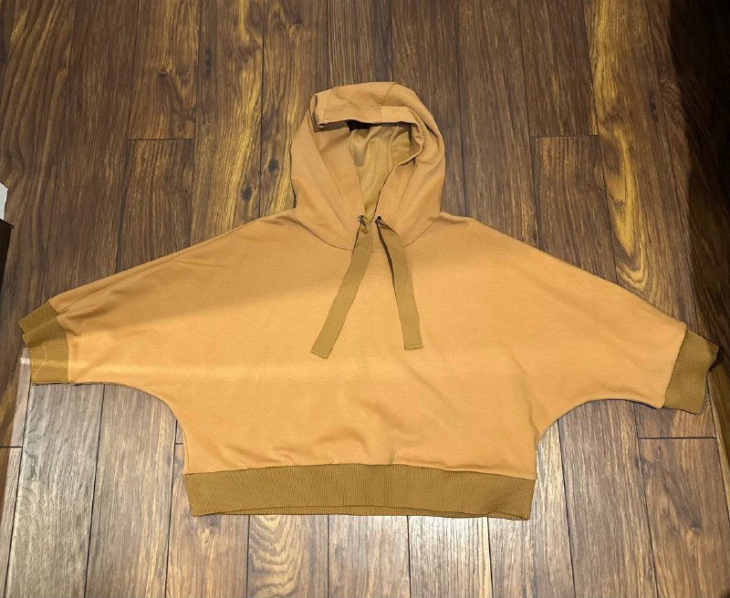 пальто женское, сумка DKNY, джинсы женские, кофта с капюшоном, кеды DKNY, рубашка Minus, спортивные штаны Puma, лоферы, джинсы Tommy Hilfiger 5