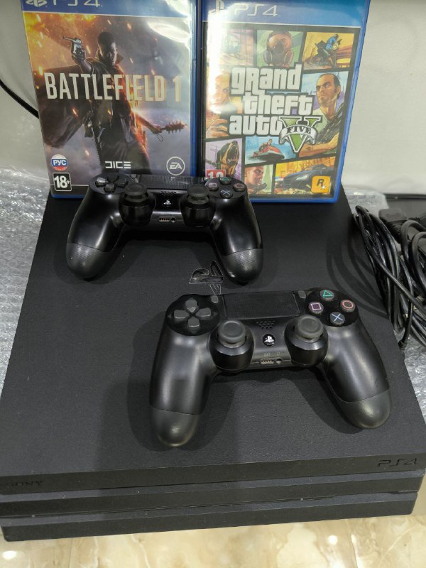 PlayStation 4 Pro с комплектом и играми Battlefield 1, GTA 5 2