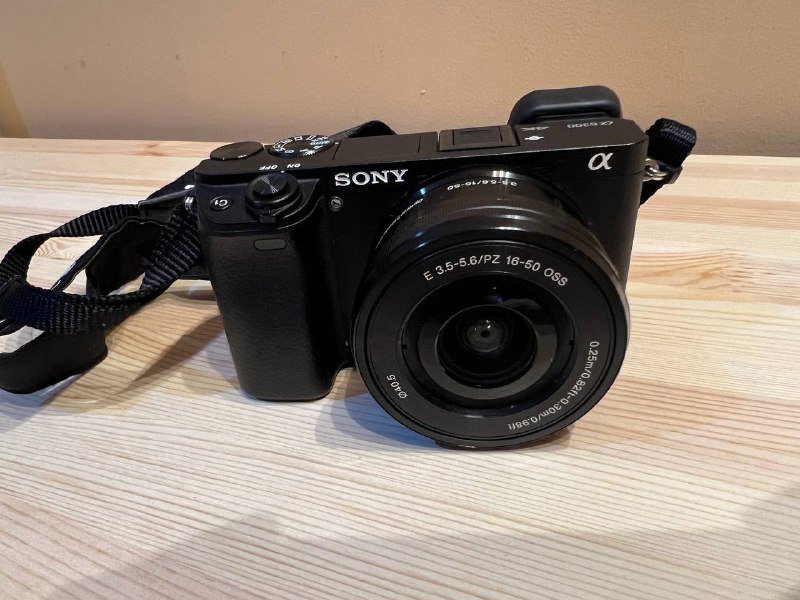 Фотоаппарат Sony A6300, сумка-чехол 3