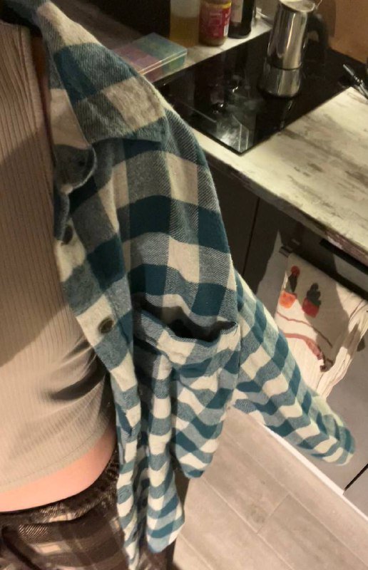 бомбер, коричневый кардиган, рубашки, черная зипка, джинсы, платье детская одежда 4