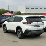 Nissan Rogue SV AWD 2021 4