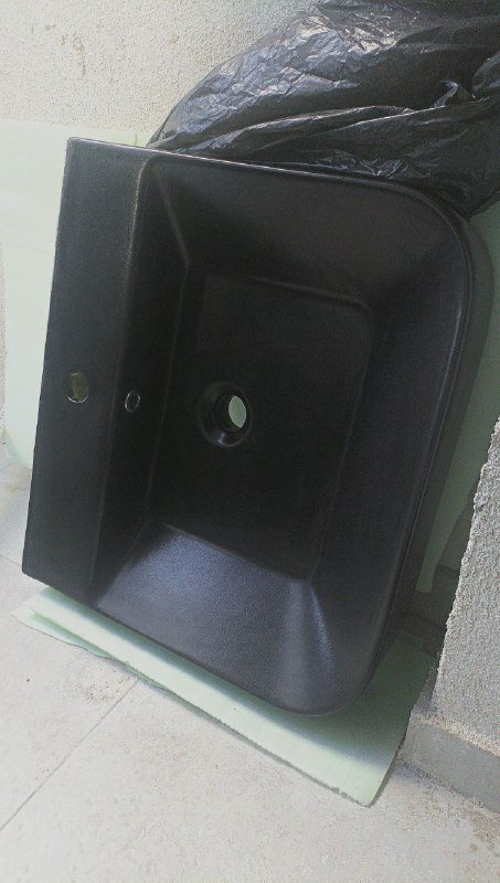 Умывальник керамический большой 55х48 см