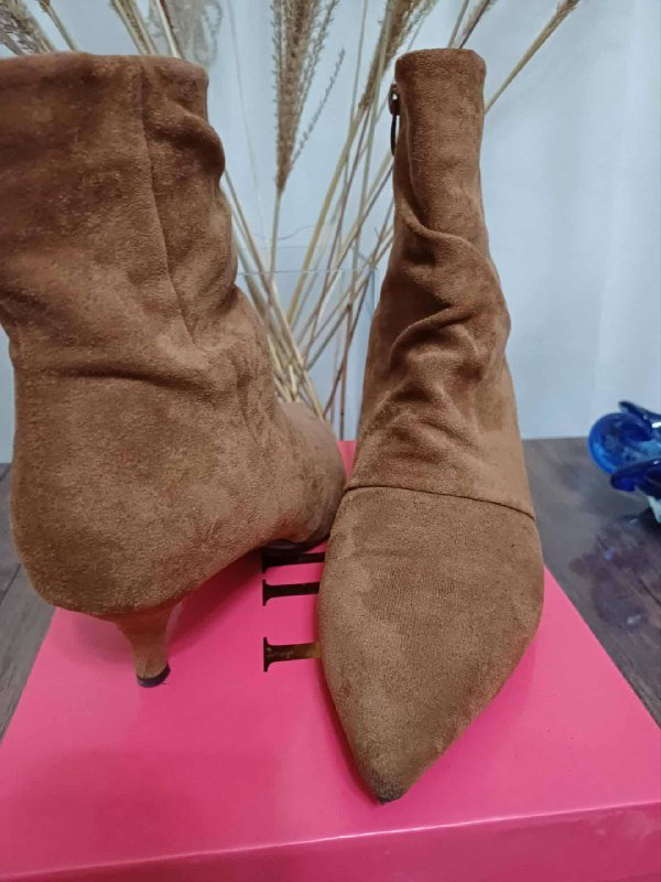 Женские сапоги размер 40 2