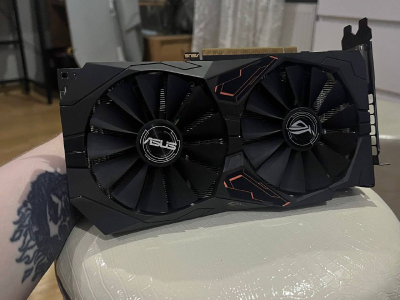 Видеокарта Asus ROG Strix Radeon RX 570 4GB GDDR5 OC Edition