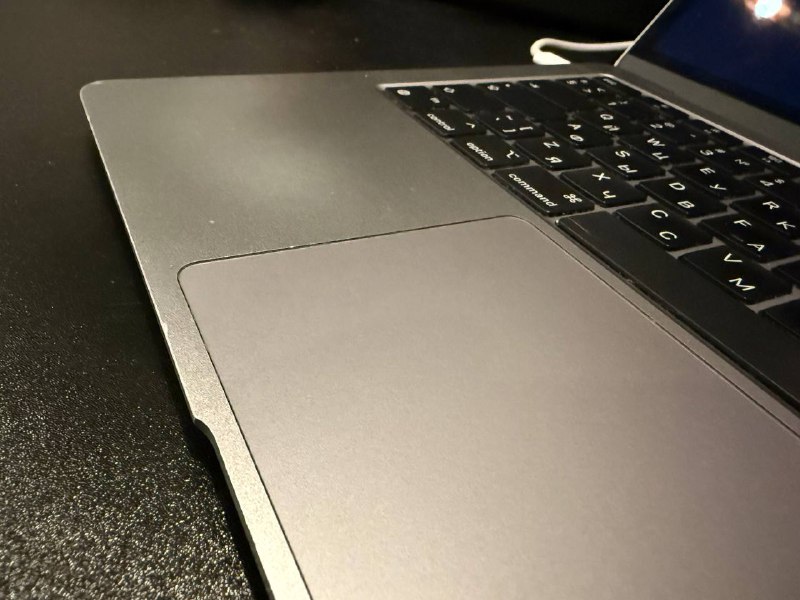 MacBook Air M1 2020, 16GB RAM, 512 SSD 3