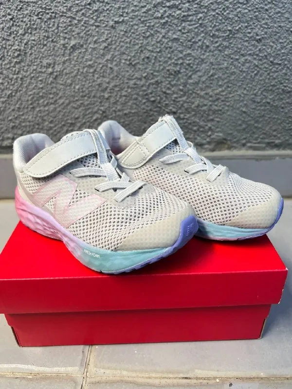 Кроссовки New Balance 1