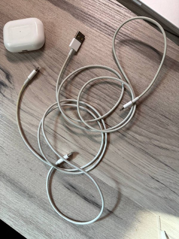 AirPods Pro 1-го поколения 2