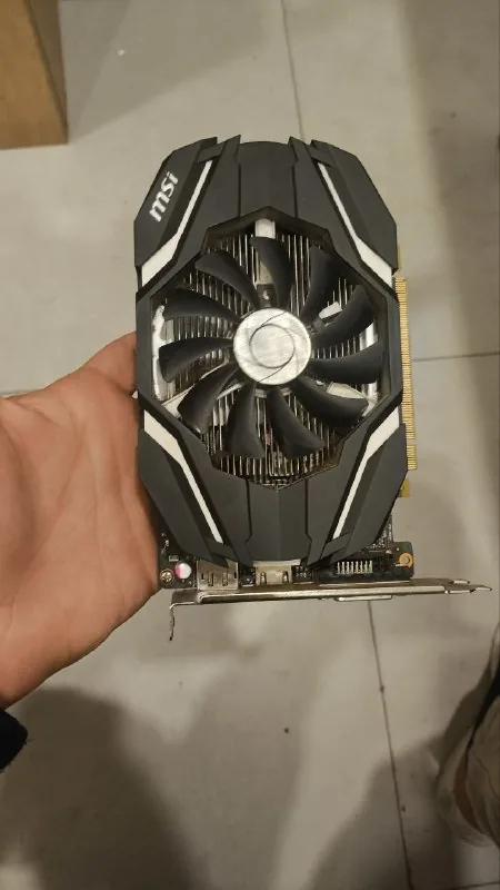Видеокарты RTX 2060, GTX 1660 Super, GTX 1050, мониторы, телефон 1