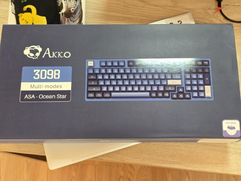 Akko 3098B Wireless Keyboard Hot Swap switches, Logitech MX Masters 3S Mouse