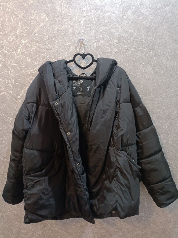 Куртка оверсайз, новое платье, комбинезон Zara, черное платье, столик для кровати 9