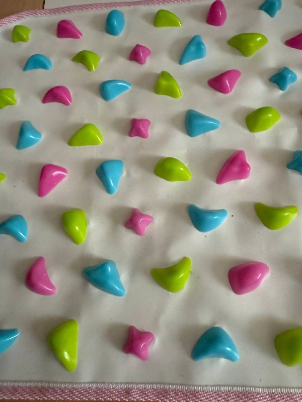 Кольцеброс, футбольные фишки, массажный коврик 2