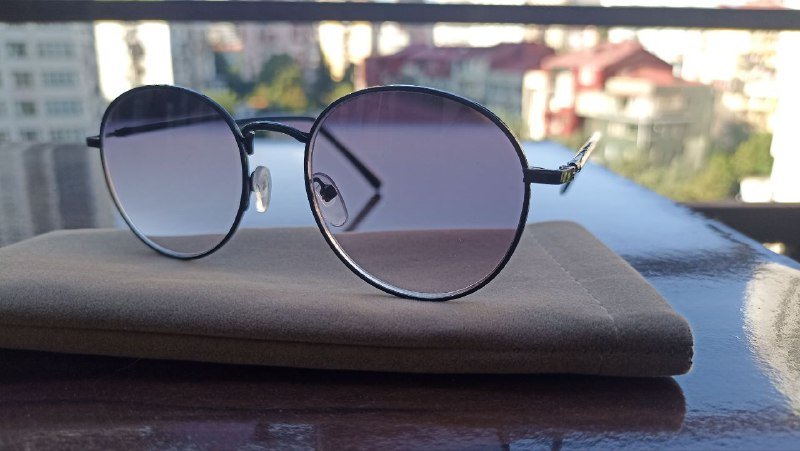 Туфли парусиновые Vincci, Очки +2,5 Zeiss, Книга Сергей Давыдов, Сумка Proff для ноутбука 4