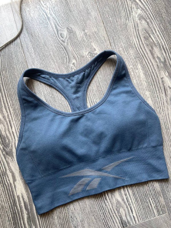 Спортивный топ Reebok