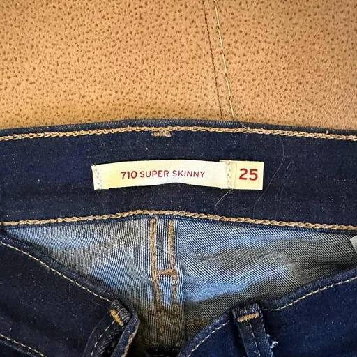 Джинсы Levi's 710 Super Skinny