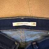 Джинсы Levi's 710 Super Skinny 1