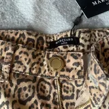 Джинсы GUESS с леопардовым принтом 3