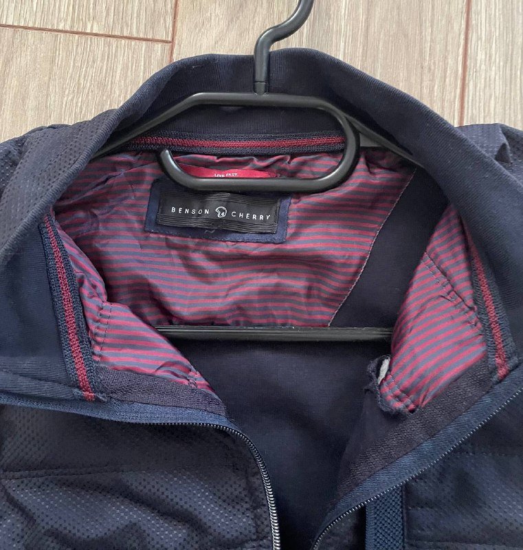 Куртка Decathlon, Флиска Decathlon, Кофта куртка Cherry Blossom, зимние шапки 6