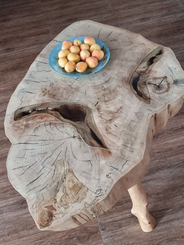 Журнальный стол со стеклянными вставками 3