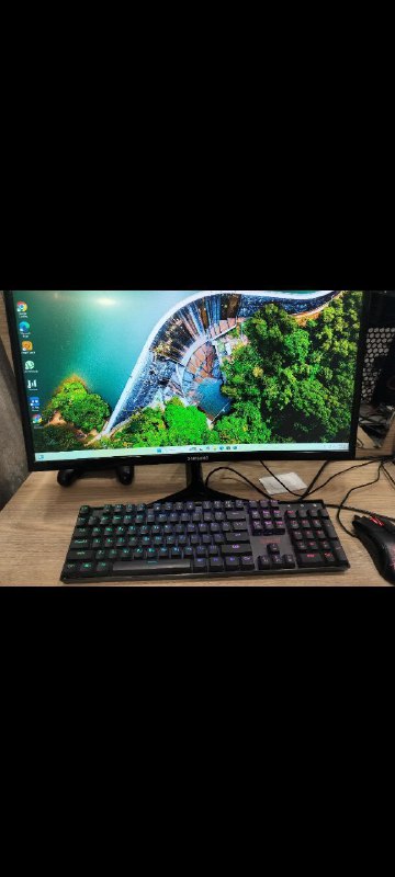 Samsung 24inch monitor 70hertz 3