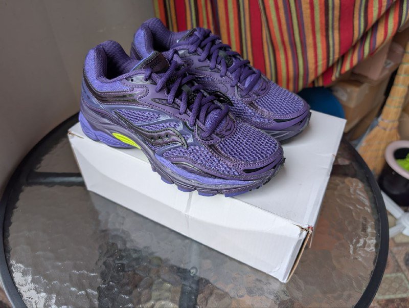 Женские кроссовки Saucony ProGrid Omni 9