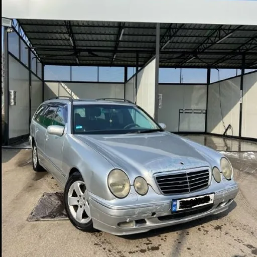 Mercedes E-Class 2000