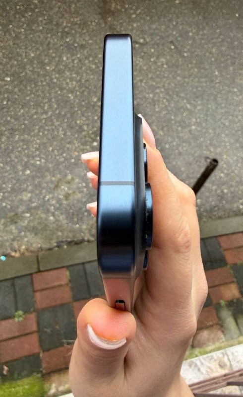 iPhone 15 Pro 256 GB Titanium Blue 7