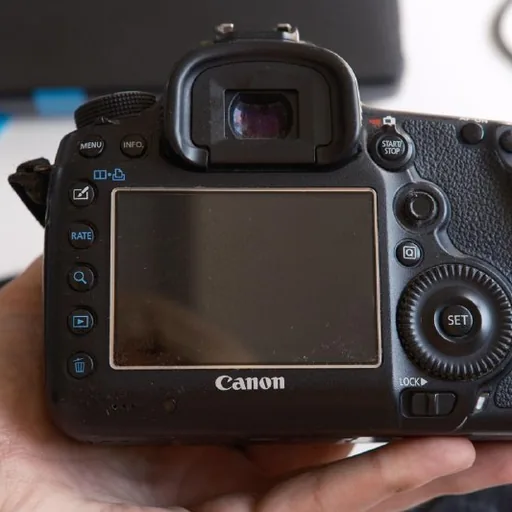 Canon EOS 5D Mark III + Sigma 15mm f/2.8 Fisheye