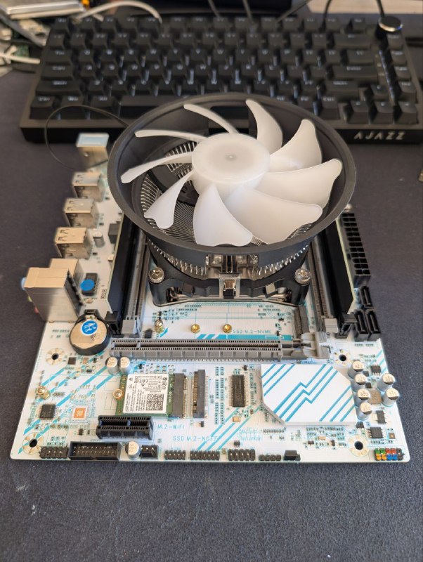 Материнская плата Soyo X99E-D4, процессор Intel Xeon 2680v4, память DDR4, WIFI+BT