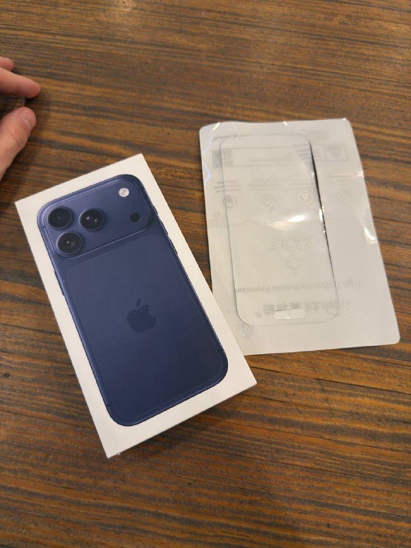 iPhone 17 pro 256 blue