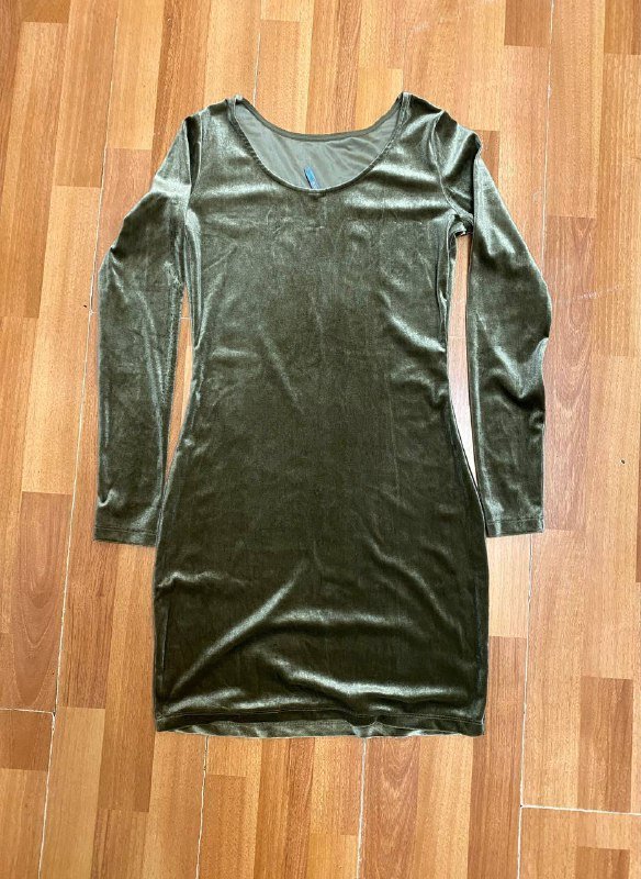 Платье Befree бархатное