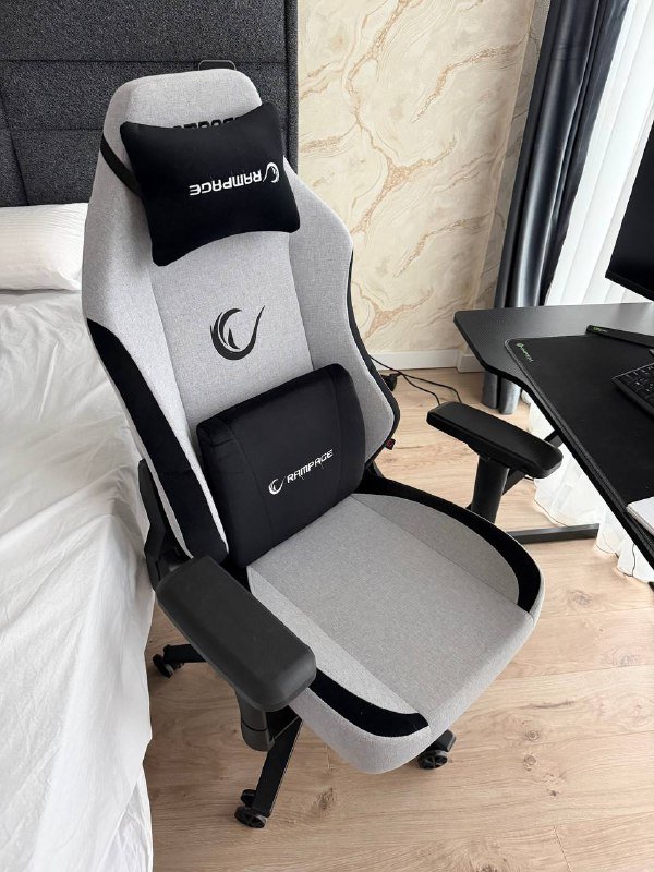 Рабочий игровой стул Rampage