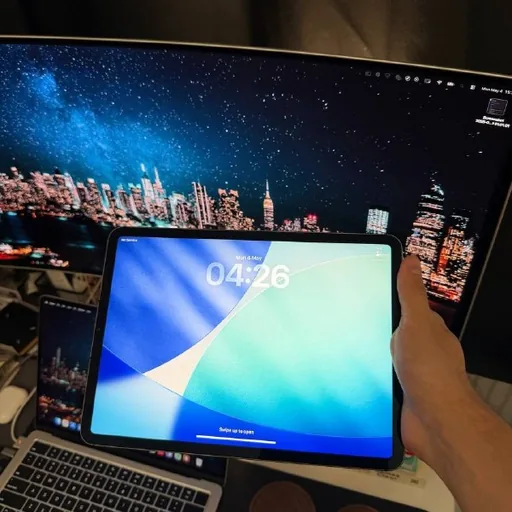 iPad Pro 11, Apple Pencil, чехол