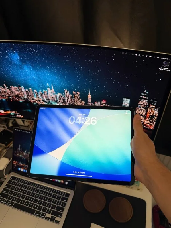 iPad Pro 11, Apple Pencil, чехол 1