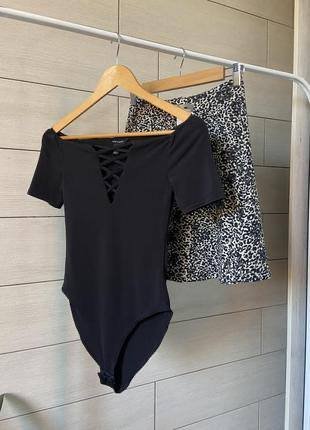 Бодик женский с декольте и опускающимися плечиками, размер S 2