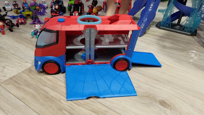 Коллекция игрушек Hasbro Марвел
