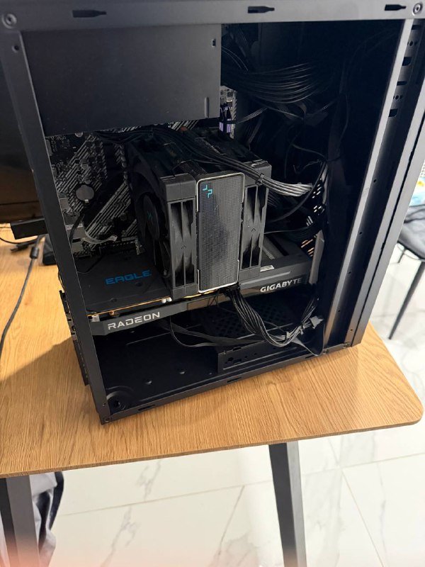 Компьютер с AMD Ryzen 5 5600 и Radeon RX 6600