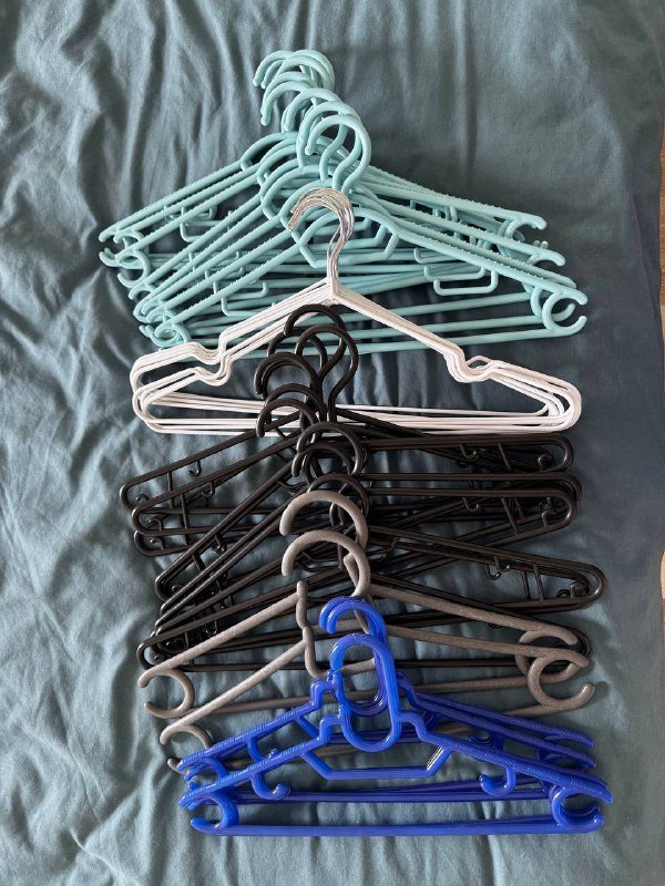 Плечики 40 штук