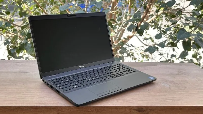 Dell 5500 ноутбук 1
